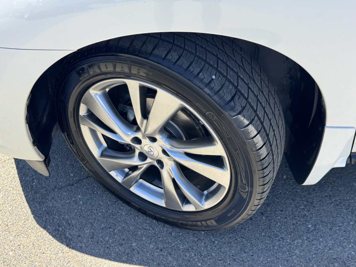Used 2015 INFINITI QX60 Luxe w/ Deluxe Touring Package AWD/4WD image 43