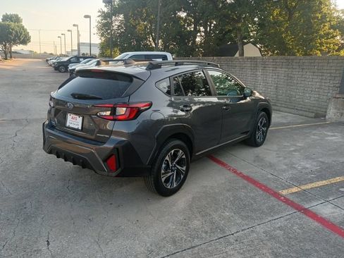 Used 2025 Subaru Crosstrek 2.5i Premium AWD/4WD image 7