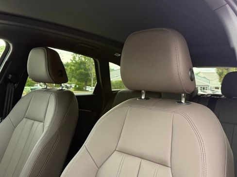 Used 2025 Audi Q5 Premium w/ Convenience Package AWD/4WD image 29