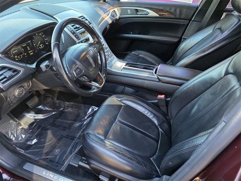 Used 2017 Lincoln MKZ Reserve image 9