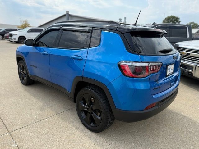 Used 2019 Jeep Compass Latitude AWD/4WD image 4