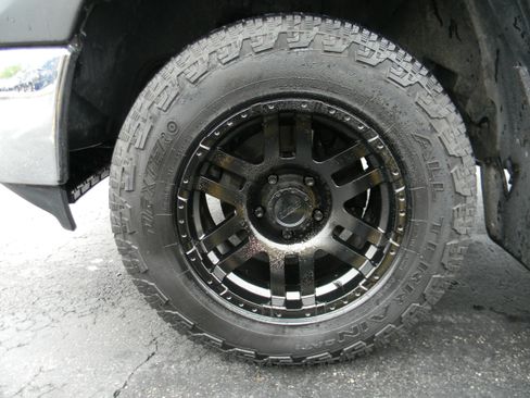 Used 2013 RAM 1500 ST w/ SXT Appearance Group image 4