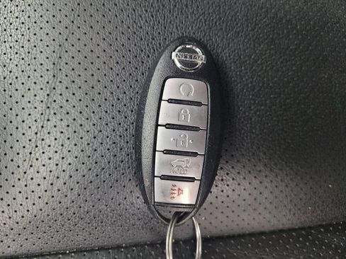 Used 2016 Nissan Murano Platinum w/ Platinum Technology Package AWD/4WD image 32