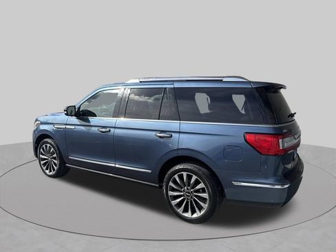 Used 2019 Lincoln Navigator Select w/ Technology Package AWD/4WD image 5