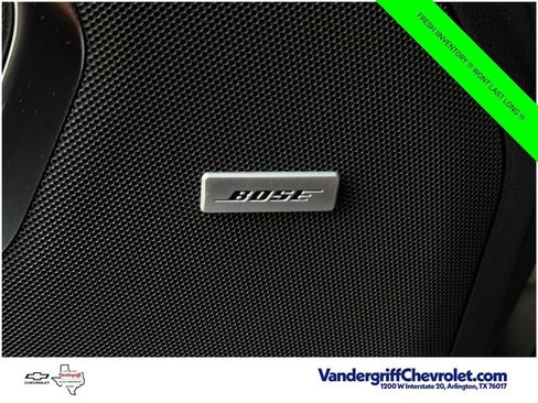 Used 2024 Chevrolet Suburban LT RWD image 25