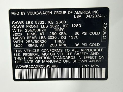Used 2024 Volkswagen Atlas SE image 37