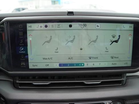 Certified 2025 Jeep Wrangler Unlimited Sahara w/ Safety Group image 27