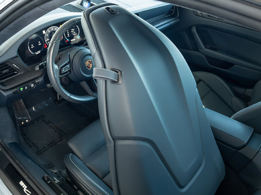 Certified 2025 Porsche 911 Carrera 4 GTS AWD/4WD image 18