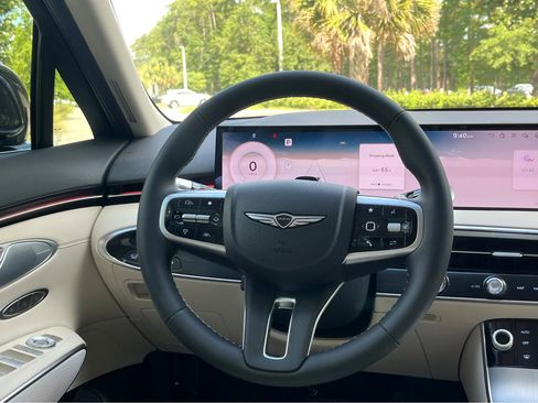 New 2026 Genesis GV70 2.5T Advanced image 18