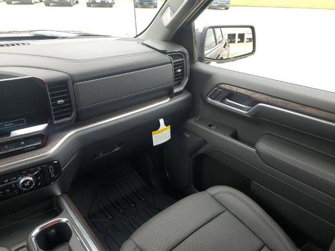 New 2026 GMC Sierra 1500 SLT w/ SLT Premium Plus Package image 11