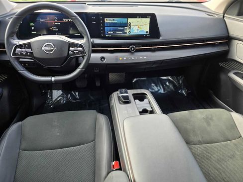 Used 2024 Nissan Ariya AWD image 18