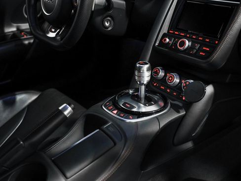 Used 2014 Audi R8 V8 image 31