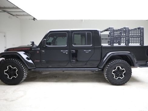 Used 2020 Jeep Gladiator Rubicon AWD/4WD image 2