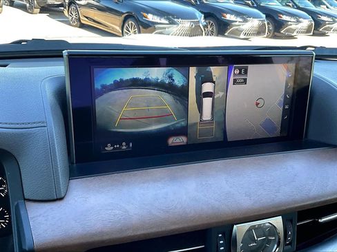 Used 2017 Lexus LX 570 4WD image 26