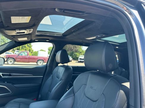 Used 2024 Kia Telluride SX Prestige X-Pro AWD/4WD image 11