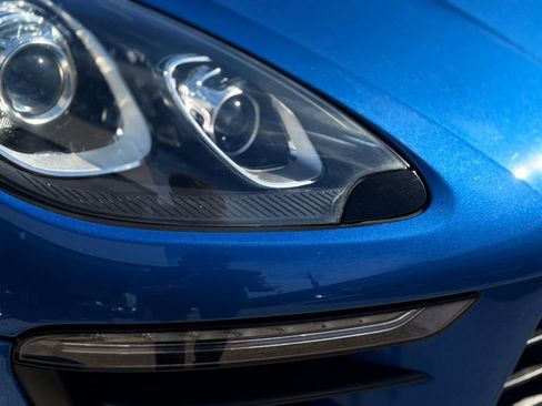 Used 2017 Porsche Macan S image 23