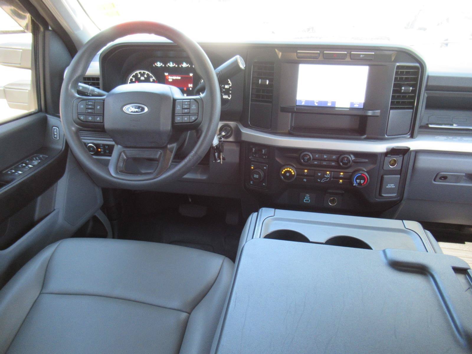 Used 2024 Ford F250 XL w/ XL Chrome Package AWD/4WD image 13