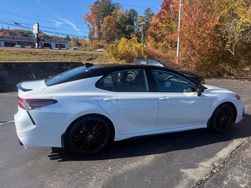 Used 2023 Toyota Camry XSE FWD image 10