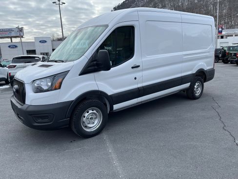 New 2026 Ford Transit 250 148 Medium Roof image 20