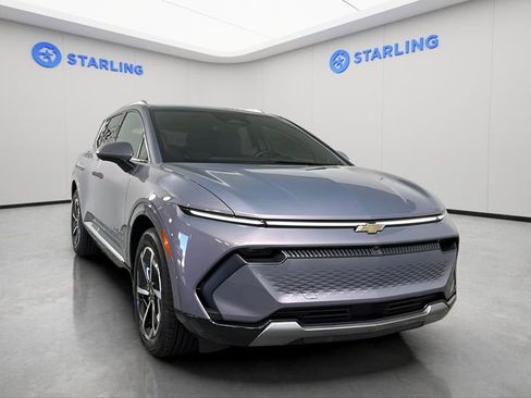 Used 2025 Chevrolet Equinox EV LT image 14