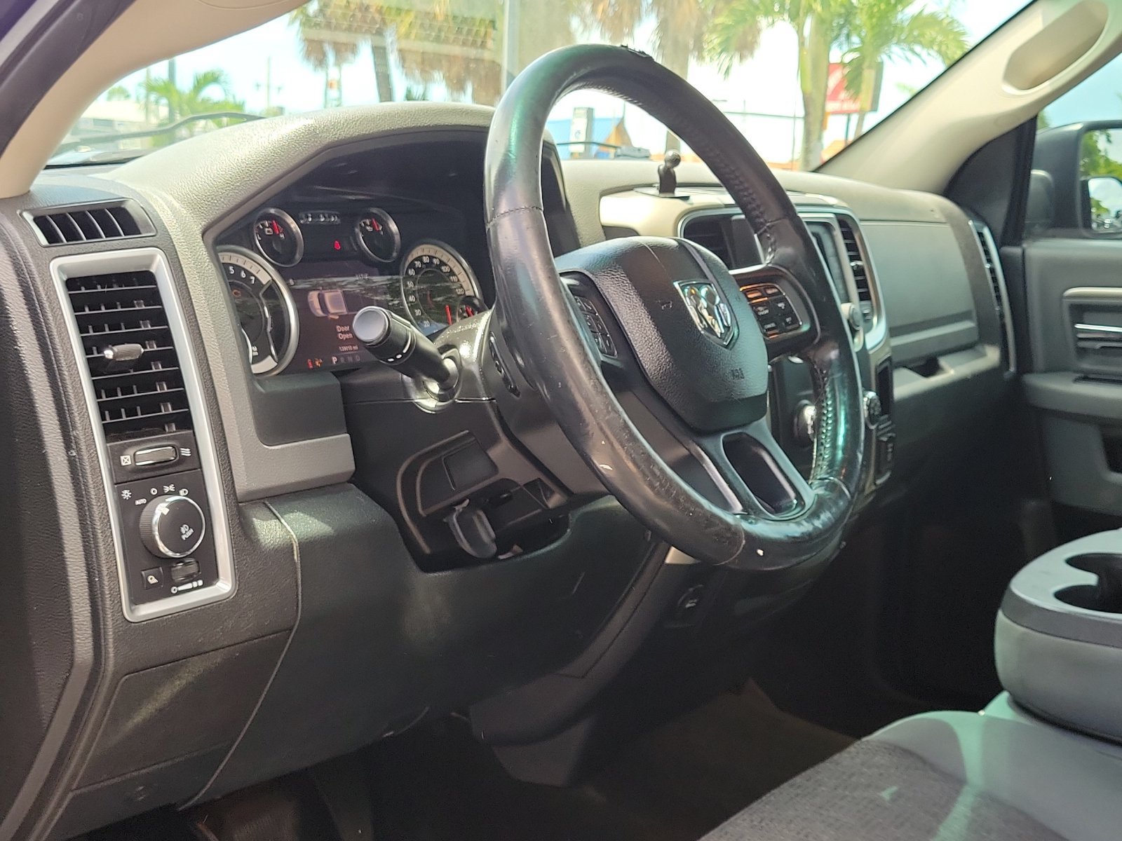 Used 2015 RAM 1500 Big Horn RWD image 11