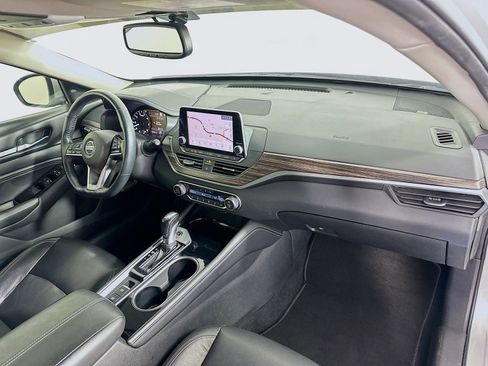 Used 2020 Nissan Altima 2.5 SL FWD image 30