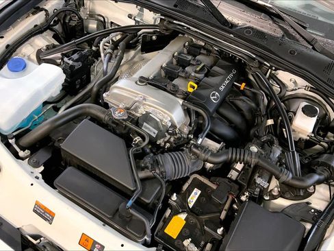 Used 2023 MAZDA MX-5 Miata Grand Touring RWD image 28
