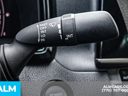 Used 2025 Toyota Camry LE image 33