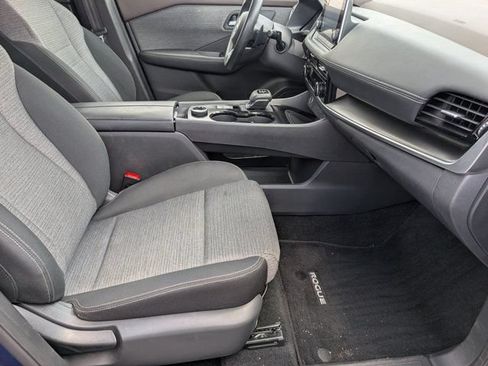 Used 2022 Nissan Rogue SV AWD/4WD image 27