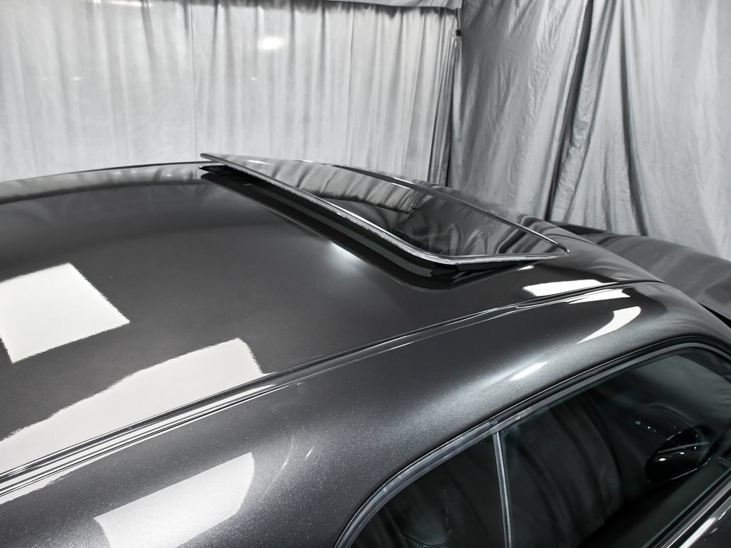 Used 2022 Dodge Challenger R/T Scat Pack RWD image 76