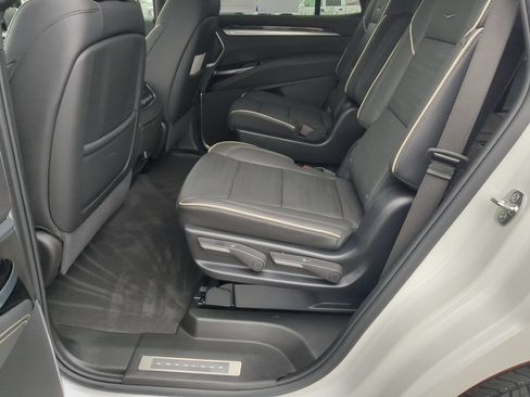 Certified 2025 Cadillac Escalade Sport AWD/4WD image 24