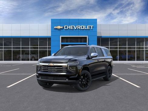 New 2026 Chevrolet Suburban Premier image 9
