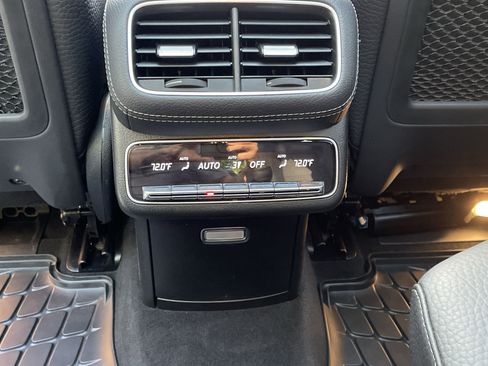 Certified 2023 Mercedes-Benz GLS 580 4MATIC image 42