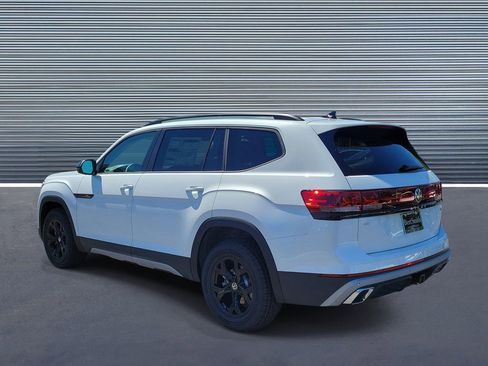 New 2026 Volkswagen Atlas Peak Edition AWD/4WD image 4