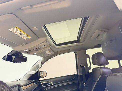 Used 2020 GMC Yukon Denali w/ Denali Ultimate Package image 36