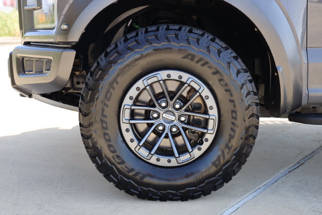Used 2020 Ford F150 Raptor w/ Equipment Group 802A Luxury AWD/4WD image 9