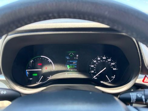 Used 2024 Toyota Sienna XLE AWD/4WD image 7