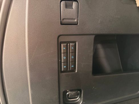 Used 2023 Ford Expedition Limited image 14