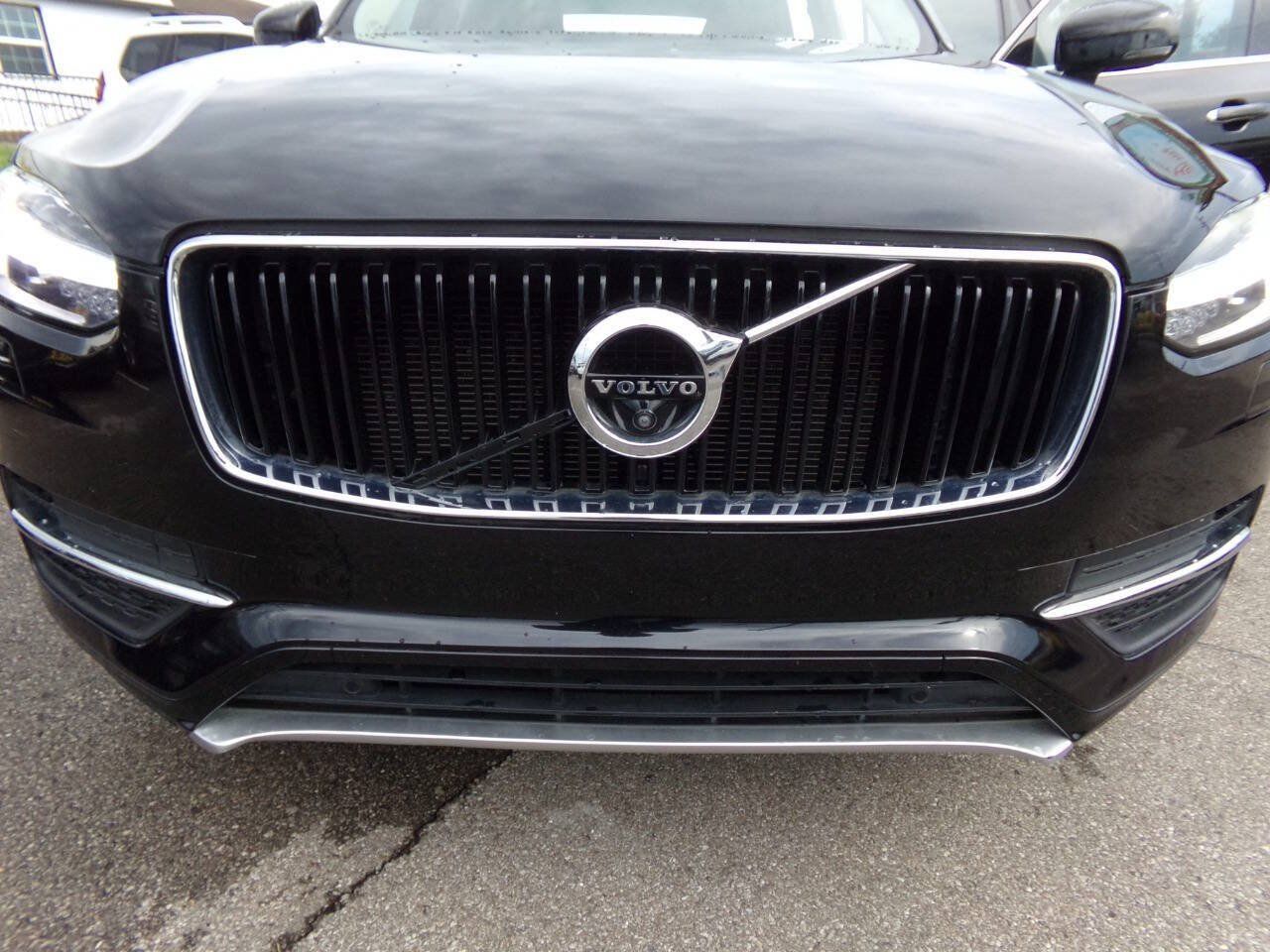 Used 2016 Volvo XC90 T6 Momentum w/ Momentum Plus Package AWD/4WD image 32