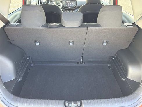 Used 2025 Kia Soul LX w/ LX Technology Package image 15