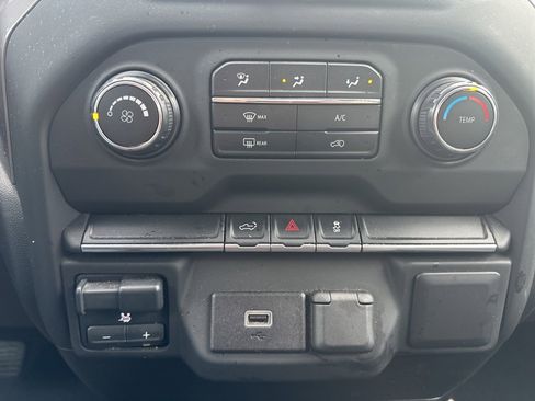 Used 2020 Chevrolet Silverado 1500 Custom w/ Custom Value Package image 19