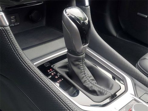 Used 2024 Subaru Forester Touring w/ Pop Package 2 image 31