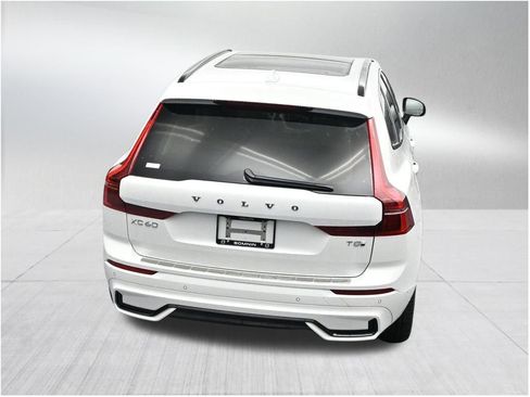 New 2026 Volvo XC60 T8 Ultra w/ Protection Package Premier AWD/4WD image 16