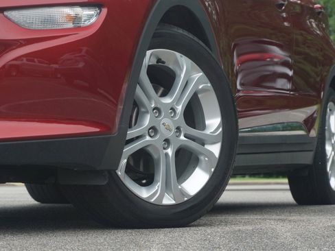 Used 2020 Chevrolet Bolt LT image 34