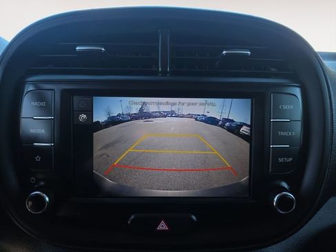 Used 2022 Kia Soul LX w/ Technology Package image 23
