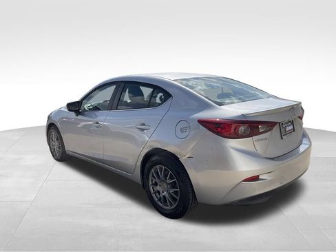Used 2018 MAZDA MAZDA3 Touring FWD image 7