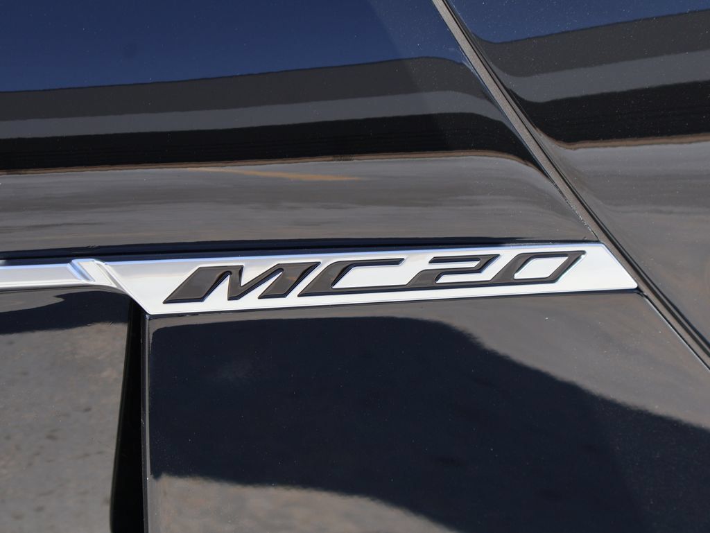 Used 2023 Maserati MC20 Coupe RWD image 8