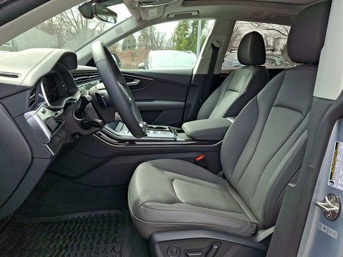Used 2025 Audi Q8 Premium Plus w/ Premium Plus Package image 13