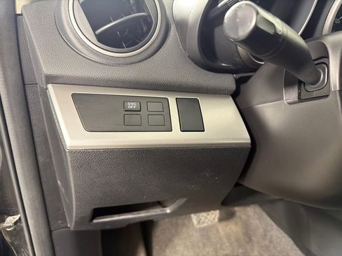 Used 2010 MAZDA MAZDA3 i Touring image 15