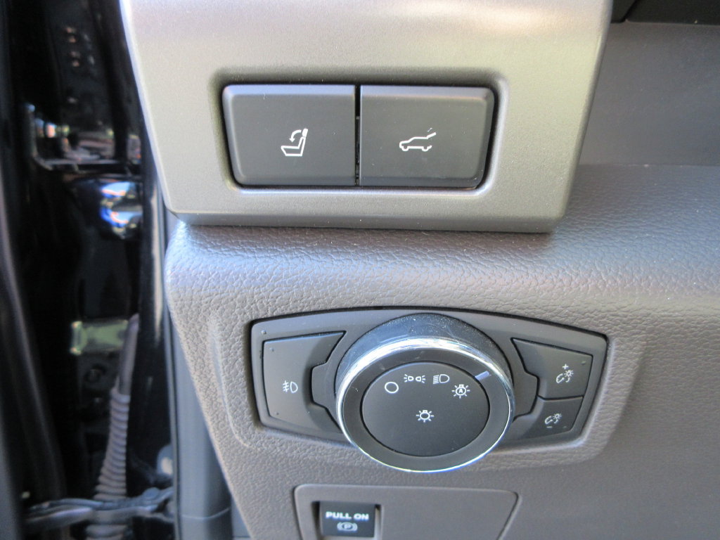 Used 2021 Ford Expedition Max XLT AWD/4WD image 24